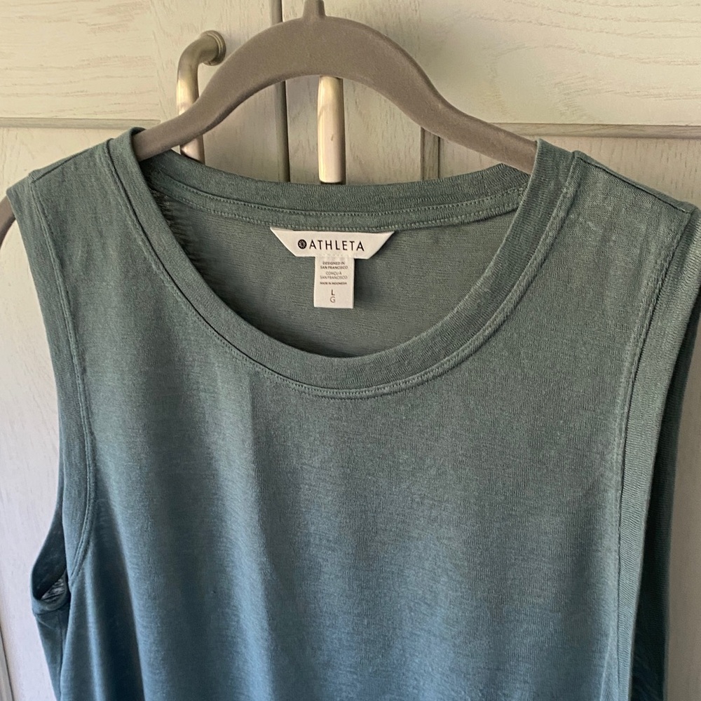 Athleta Sleeveless Tank in Dusty Teal